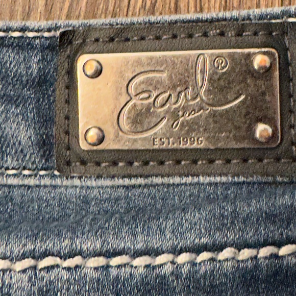 Y2k earl jeans shorts full of bling 💍 size6 - Picture 7 of 8